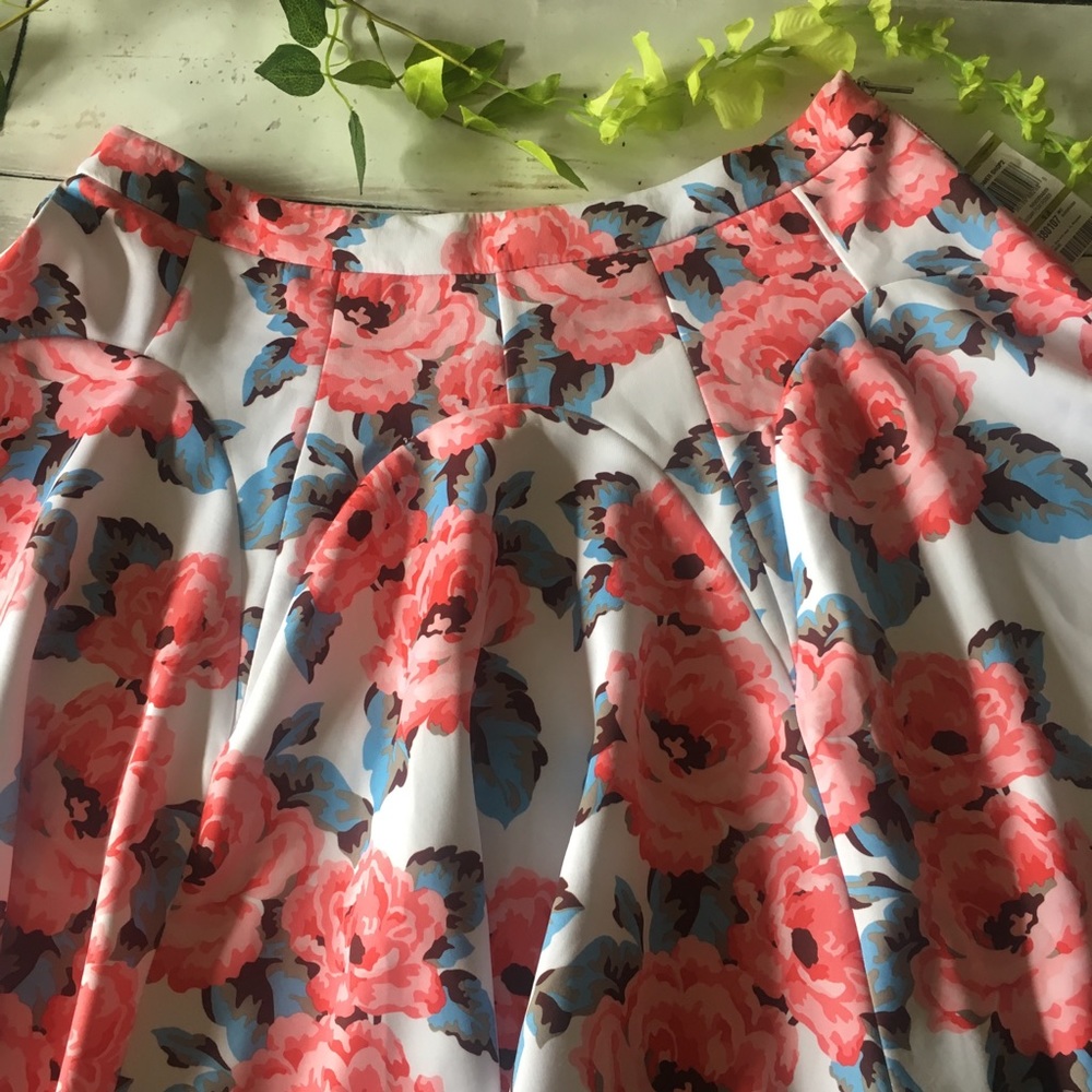 INC Swing Skirt - Picture 3 of 4